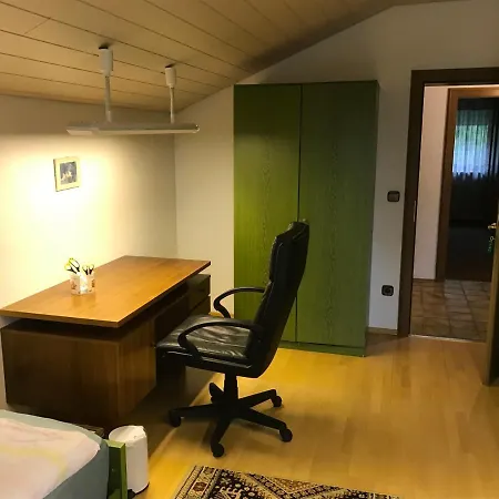 Gemuetliches Gaestehaus! Гостевой дом Вальдкрайбург